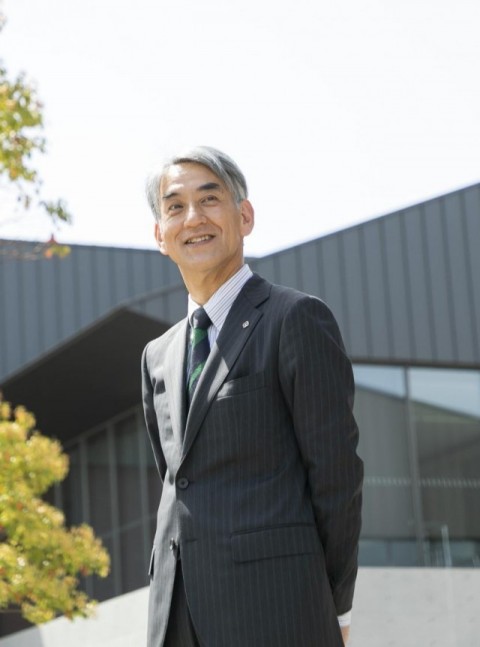 Kazunobu Asada President, University of Nagasaki
